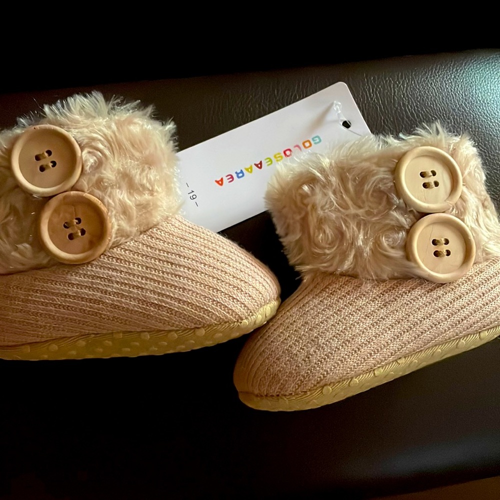 Baby slippers